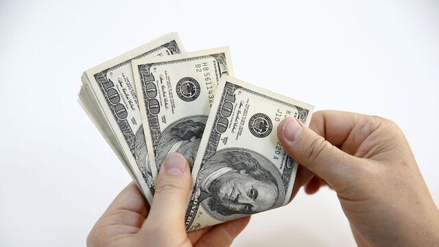 Dolar 4.46 liranın üzerinden döndü
