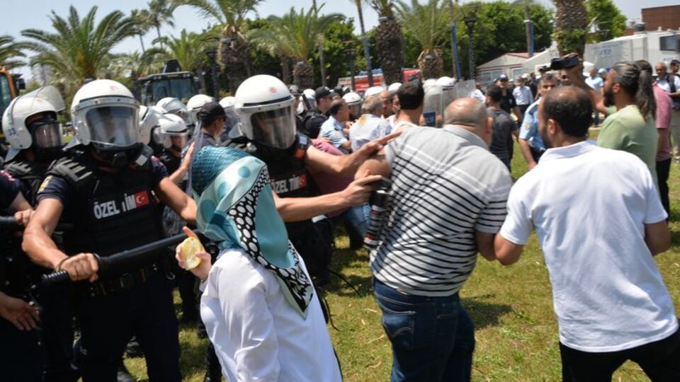 Mersin'de yıkım gerginliği