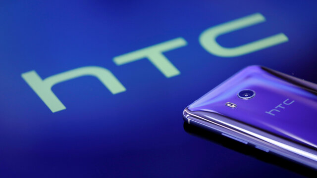 HTC bombayı patlattı! Bitcoin teknolojisiyle çalışan telefon!