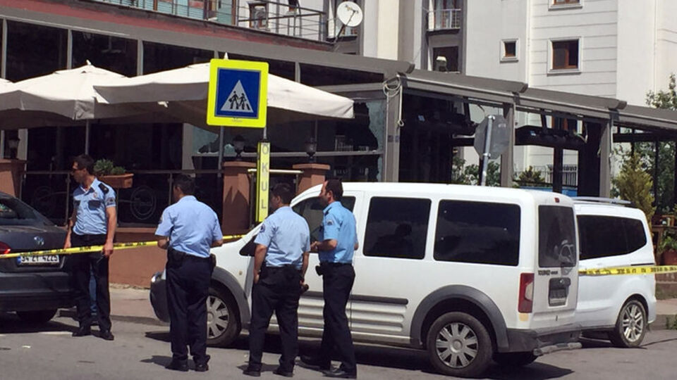 Kartal'da kafe kurşunlandı! 1 yaralı