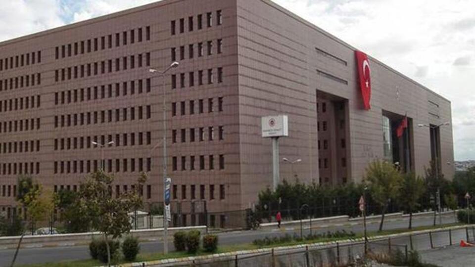 Bakırköy Adliyesi karıştı! Eşini 28 yerinden bıçaklamıştı