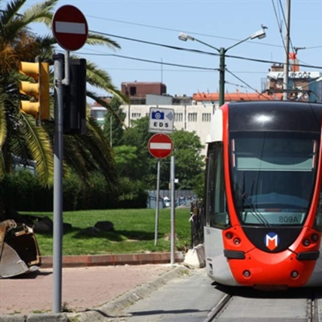 Teknik arıza tramvay seferlerini aksattı