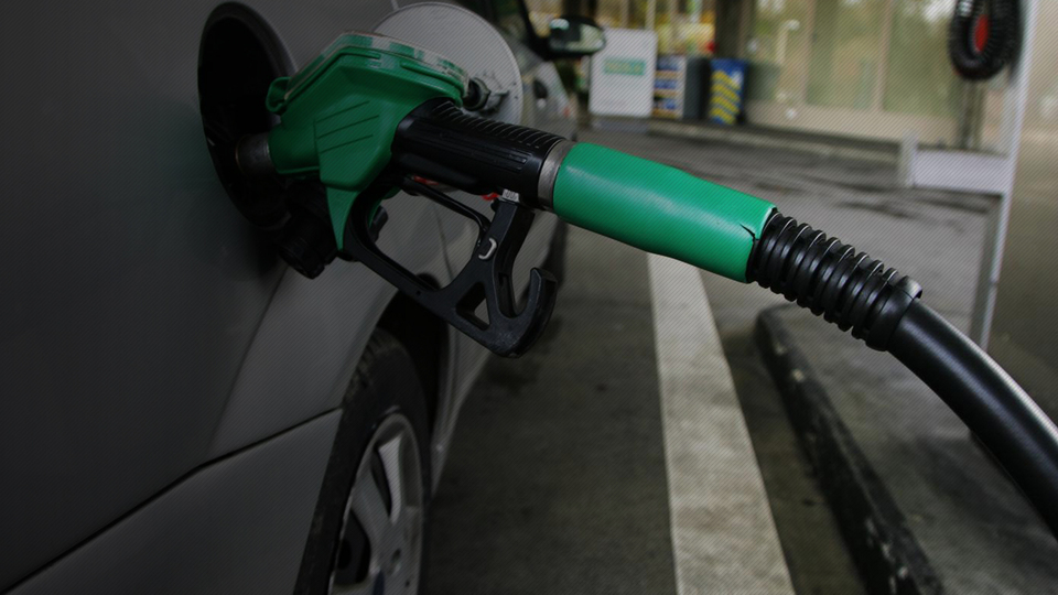 Benzin ve motorine yeni zam gündemde