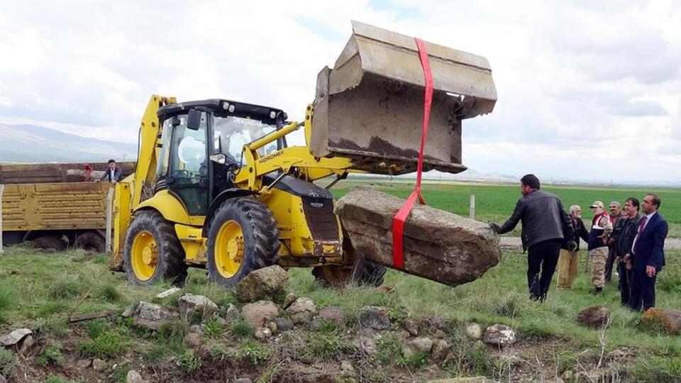 Mezar taşları koruma altına alındı