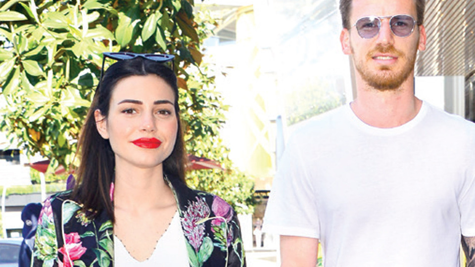 İzin gününü eşine ayırdı