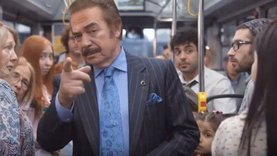 Orhan Gencebay'ın deodorant reklamı olay oldu