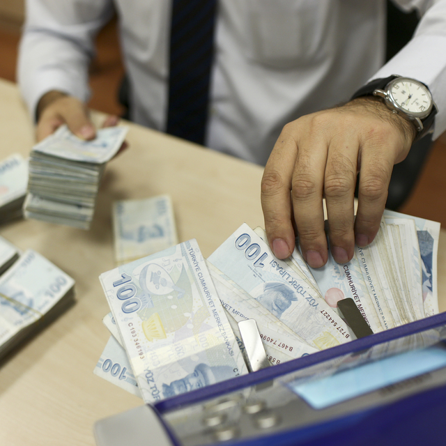 Memurlardan hükümete: 'Biz de istiyoruz'