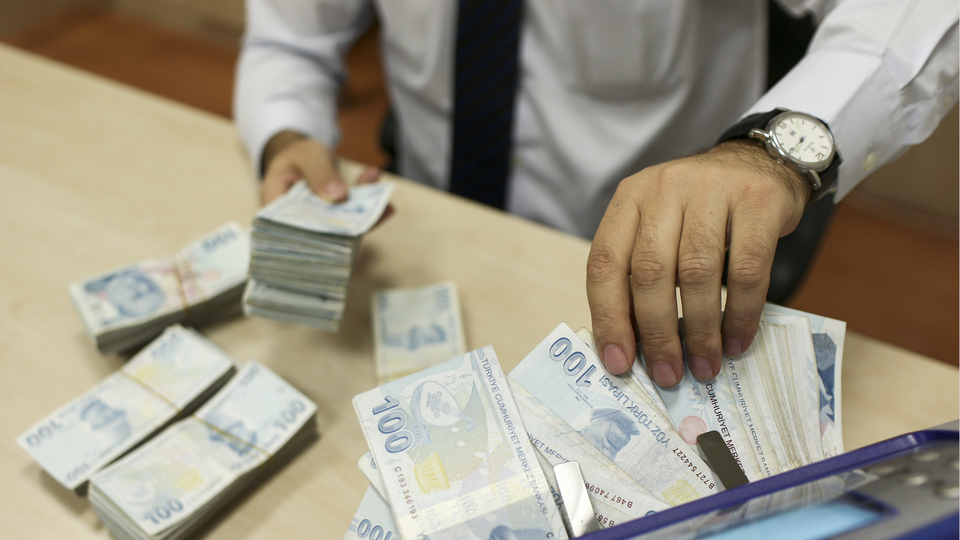 Memurlardan hükümete: 'Biz de istiyoruz'