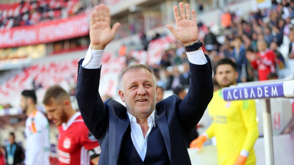 Mesut Bakkal geleceğiyle ilgili konuştu