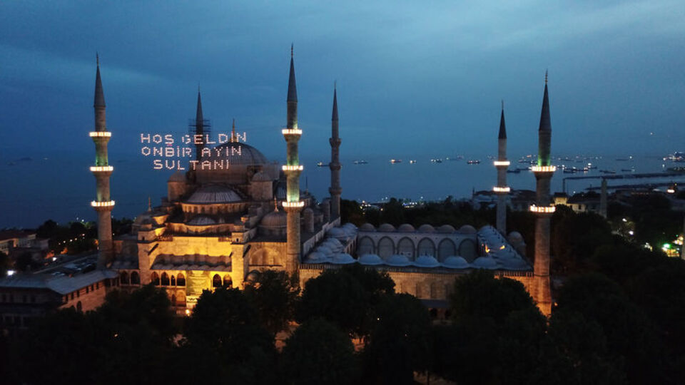 İstanbul'da bugün sahur saat kaçta?