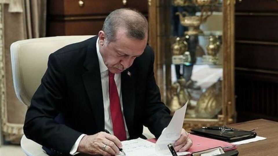 Erdoğan'dan peş peşe onay! 20 Üniversite, ikramiye, yetki kanunu...