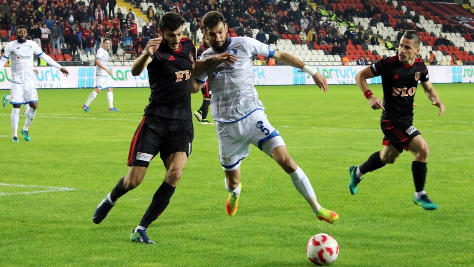 Play-off finalinin saati değişti