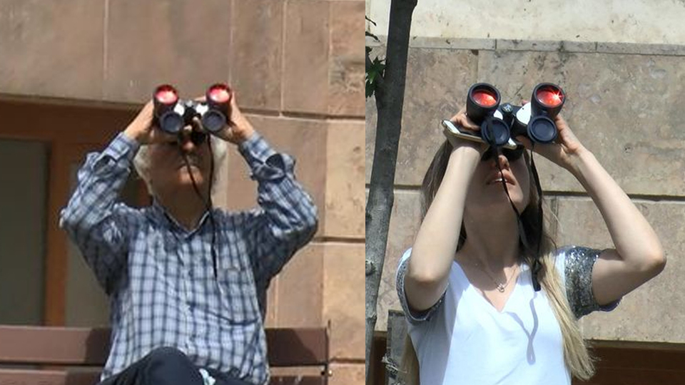 Akılalmaz olay! Bir de dürbün alıp izlediler