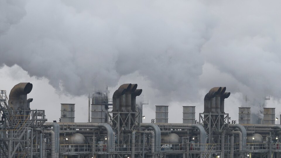 Enerji devi tasfiye hazırlığında! 1 milyar dolarlık anlaşma tehlikede