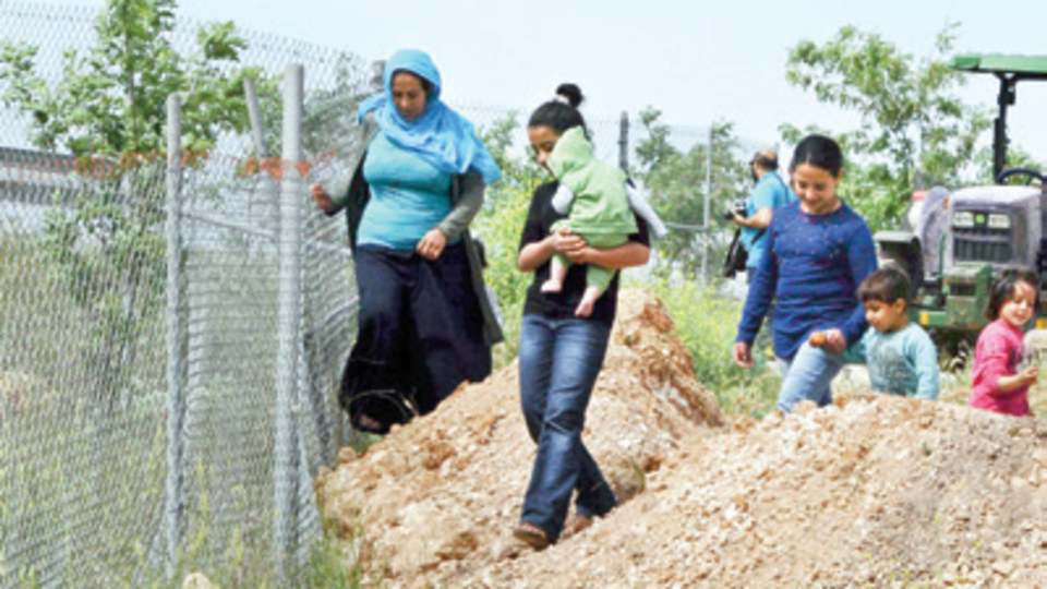 Köprü var ama yol yok!