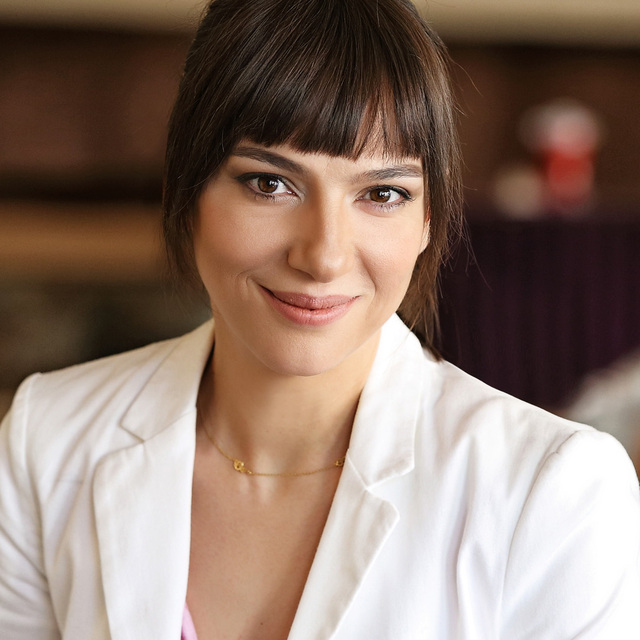 Ekrana dönüyor