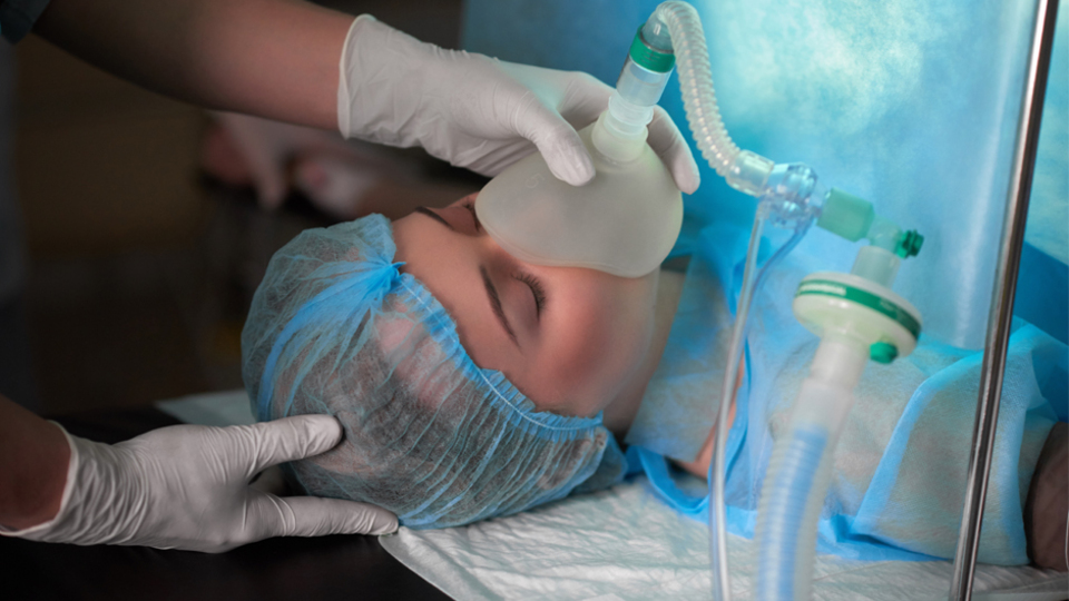 Anestezi sonrası ameliyatta uyanma riski var mı?