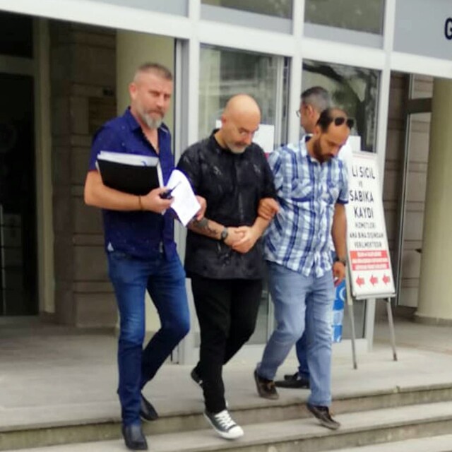 Ünlülerin özel dedektifi gözaltına alındı