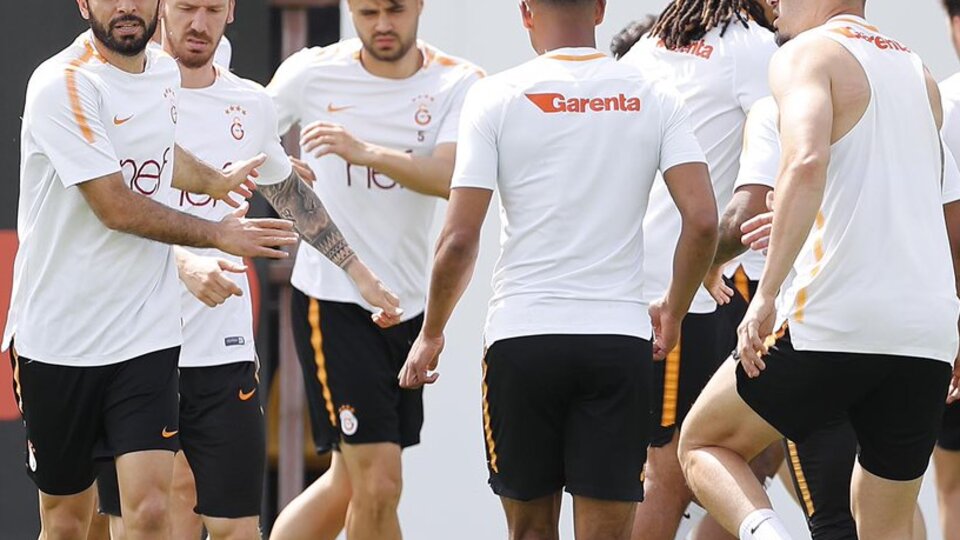 Galatasaray'ın Göztepe maçı kadrosu belli oldu