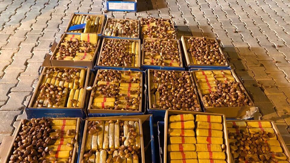 TIR'la taşınan hurma paketlerinden uyuşturucu çıktı