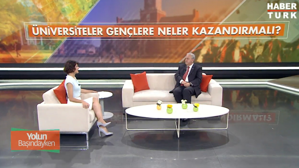 "Üniversite özgürlüklerini verebilmeli gençlere"