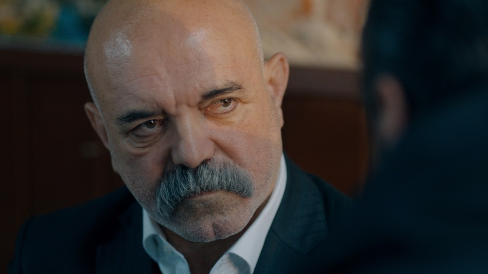 "Bak biz gideriz yeter ki Çukur kalsın yerinde!"