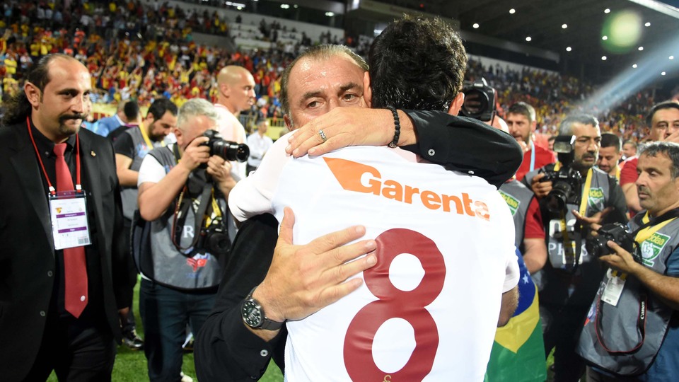 Selçuk İnan, taraftara teşekkür etti!