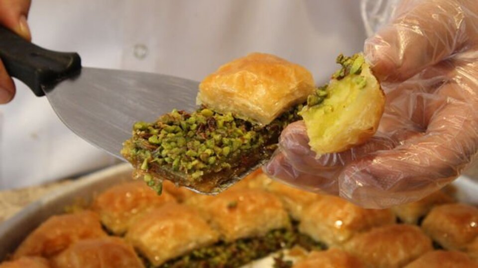 Baklavacıdan bir garip ithalat isteği!