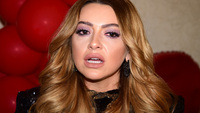 Hadise'ye dost kazığı!