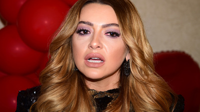 Hadise'ye dost kazığı!