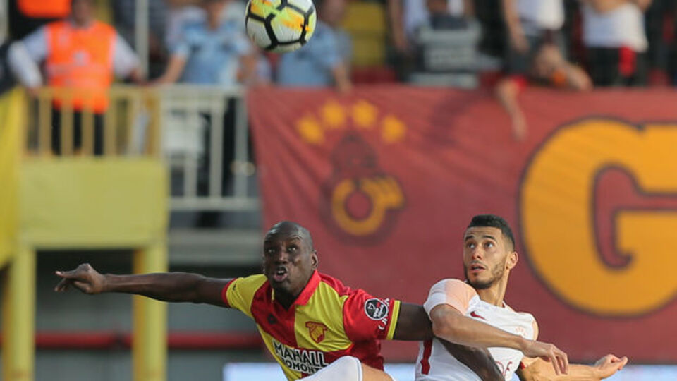 Demba Ba, Beşiktaş'ı açıkladı!