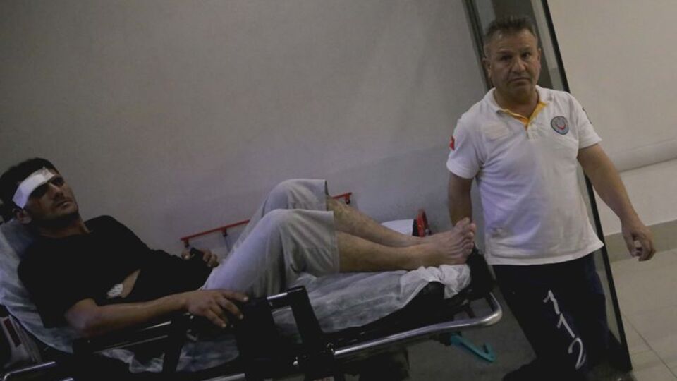 Sahura kalktığı sırada evine giren hırsız tarafından bıçaklandı!