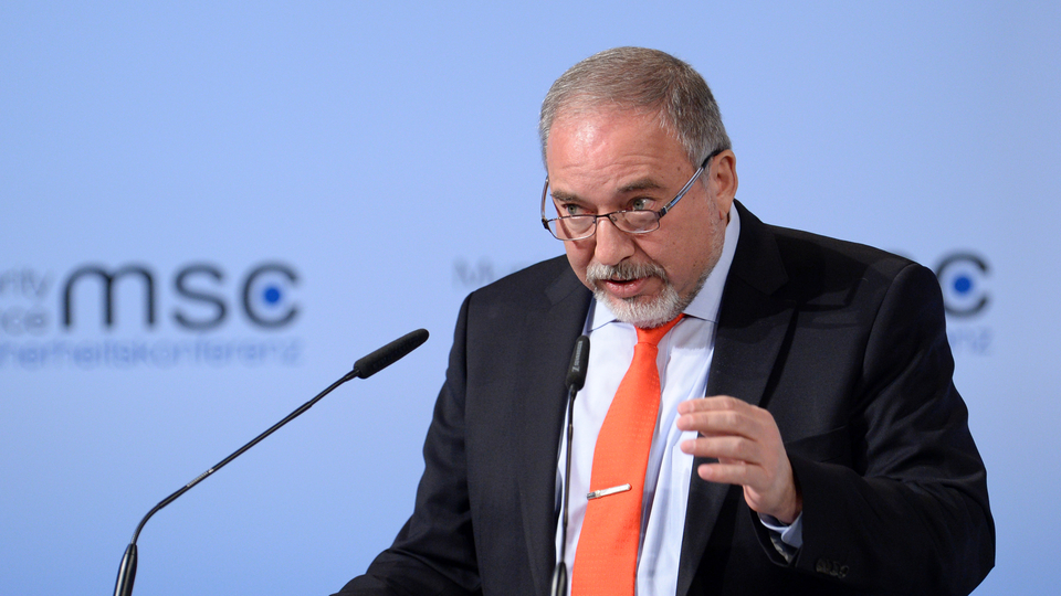 İsrailli Savunma Bakanından Filistin asıllı milletvekiline tehdit!