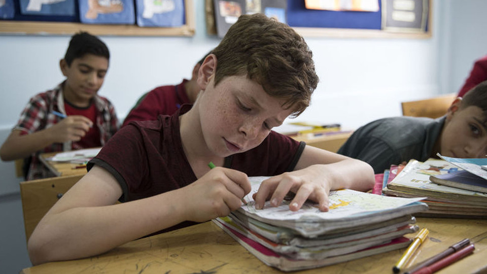 MEB'den müjde! Paralı yatılı kalkıyor, burs her ay verilecek
