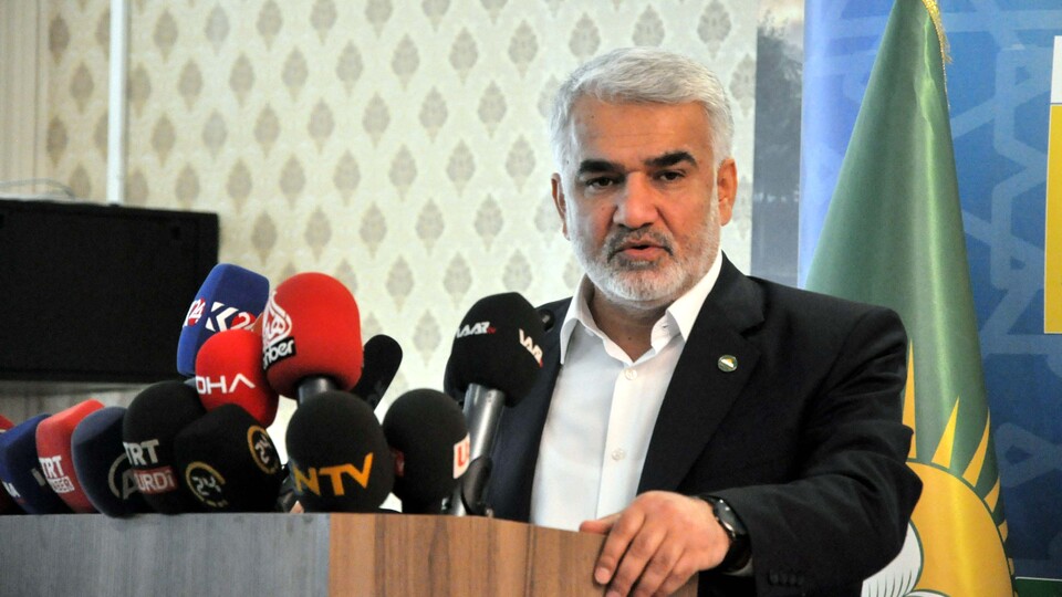 HÜDA-PAR Genel Başkanı Zekeriya Yapıcıoğlu istifa etti