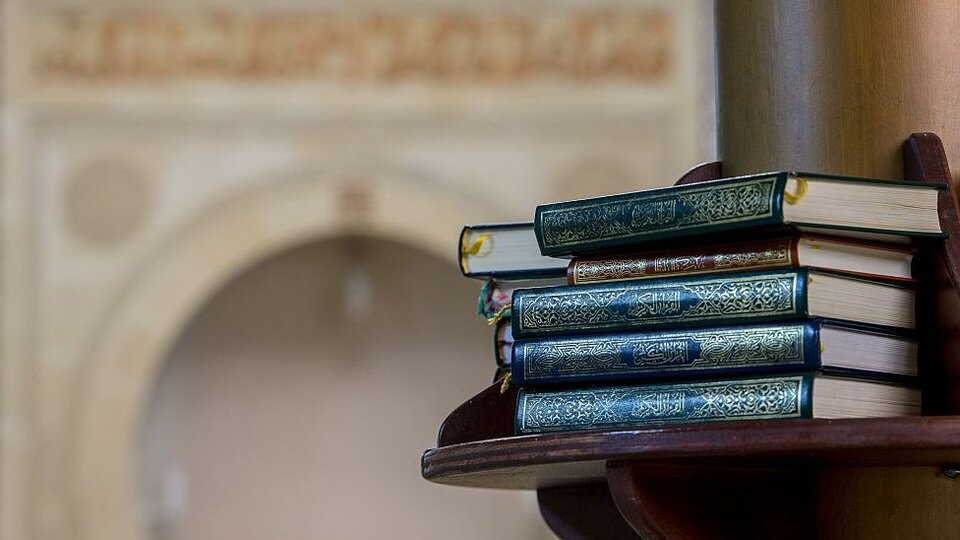 Belçikalı senatörden Kuran hakkında suç duyurusu