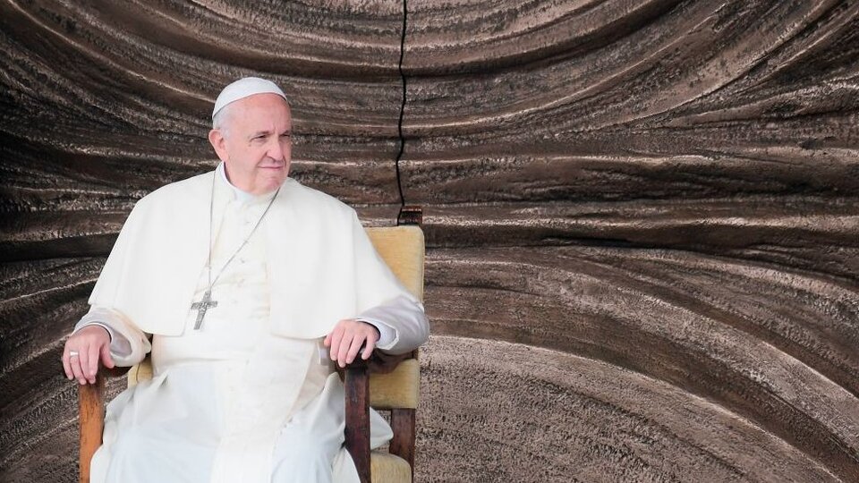 Papa'dan yeni 'eşcinsel açılımı': 'Tanrı seni böyle yaratmış ve böyle seviyor'