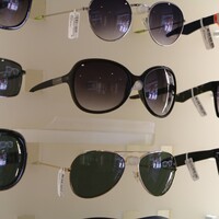 Güneş gözlüğüne milyon dolarlar döktük