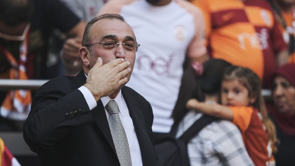 "Seçimler gelir geçer önemli olan şampiyonluk"