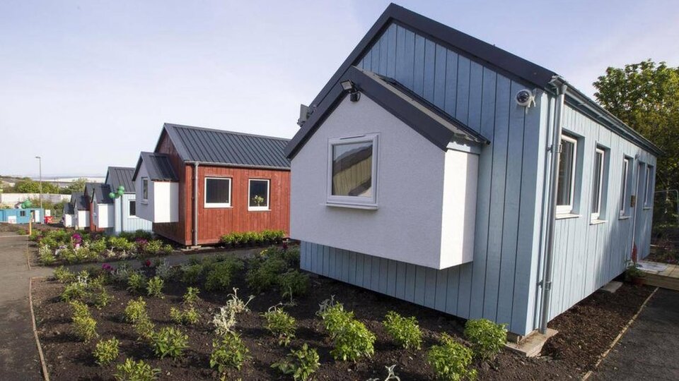 İskoçya evsizler için köy kurdu