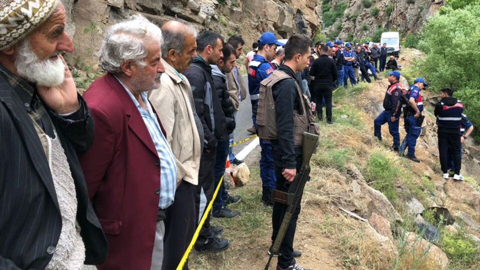 Herkes nefeslerini tutup izledi!