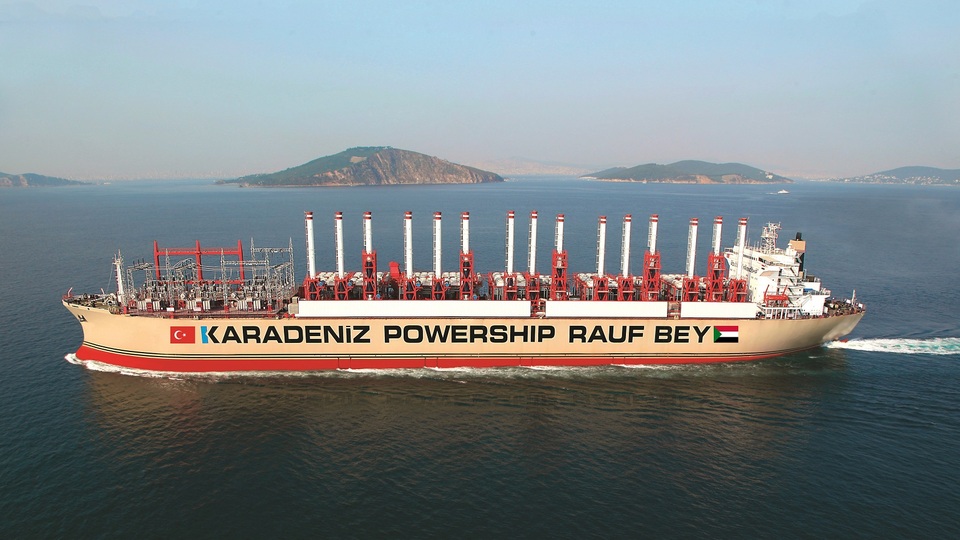 Türk enerji gemisi, Sudan'da elektrik üretimine başladı