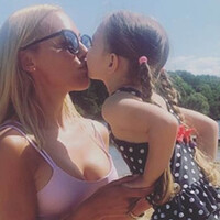 Meryem Uzerli kızıyla fotoğraf attı, olay oldu!