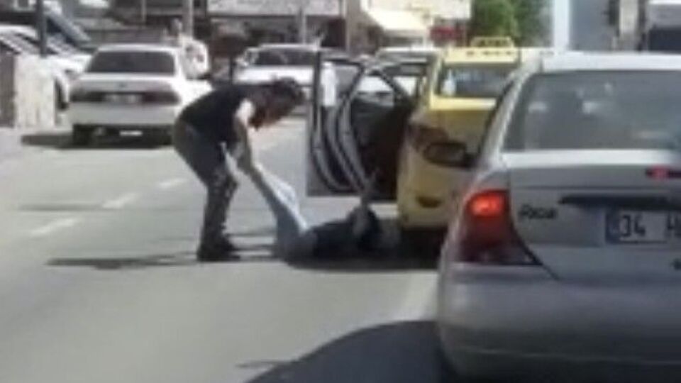 Bacağından sürüklenip taksiden atılan kadın konuştu!