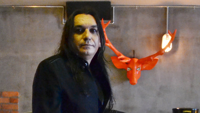 Ünlü sanatçı yoğun bakımda!