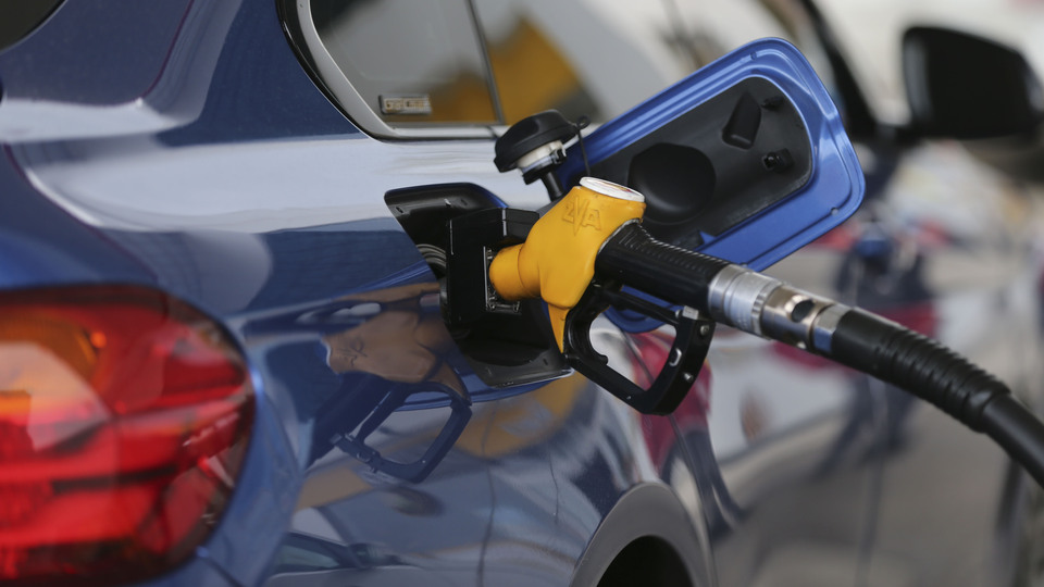 Akaryakıta ikinci büyük zam pompadan döndü