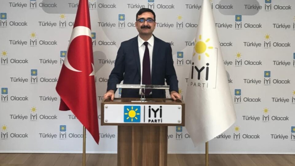 Bir istifa da İYİ Parti'den