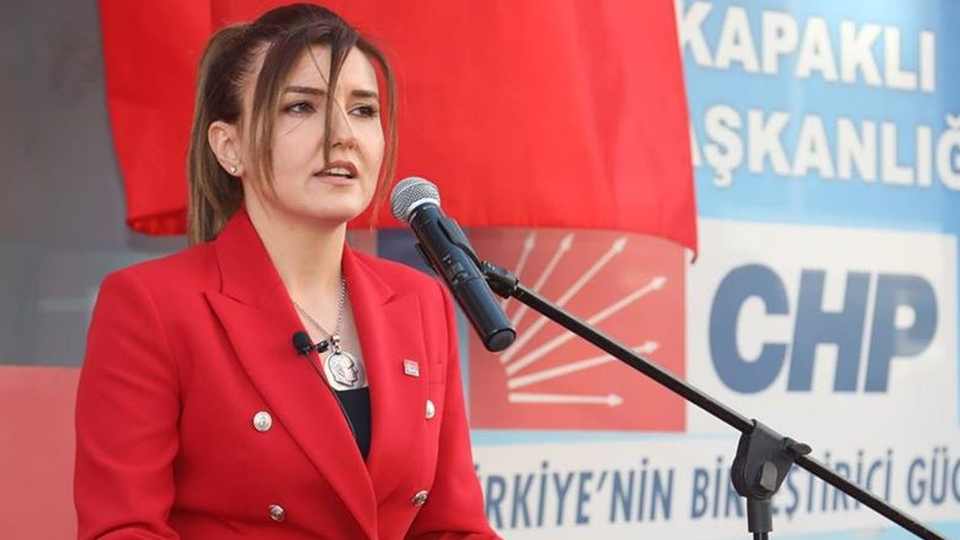 CHP'li bir aday daha çekildi