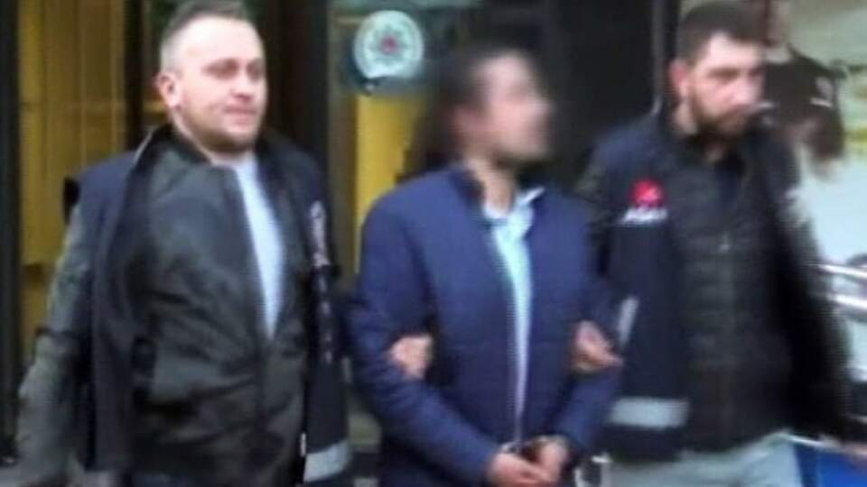 Başörtülü kadına tüküren saldırganla ilgili yeni gelişme