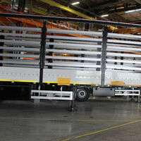 Kendi markası askeri kamyonla savunmaya giriyor